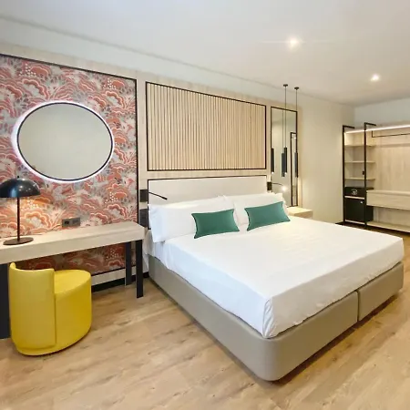 Soho Boutique 4*